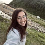 Graduada en Magisterio, ofrezco clases particulares a niños y niñas de primaria. Cuento con experiencia previa y destaco por mi compromiso, pasión por la enseñanza y dedicación